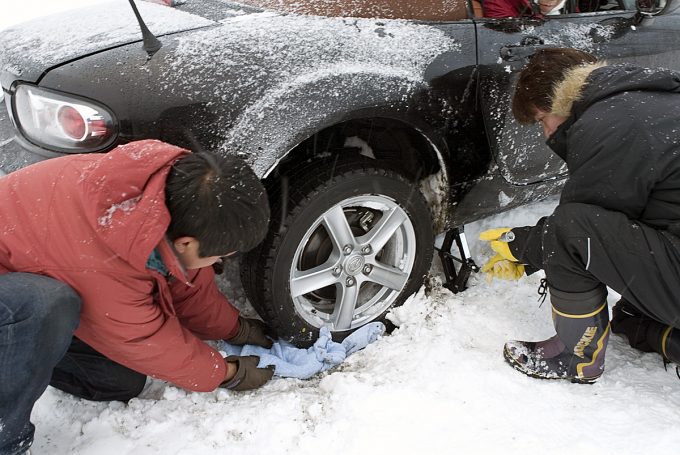 憶えておいて損はない 雪道でスタックしたときの脱出方法 好きゲレ