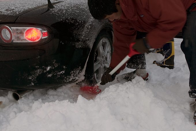 憶えておいて損はない 雪道でスタックしたときの脱出方法 好きゲレ