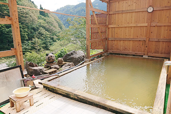湯原温泉猫鼻の湯