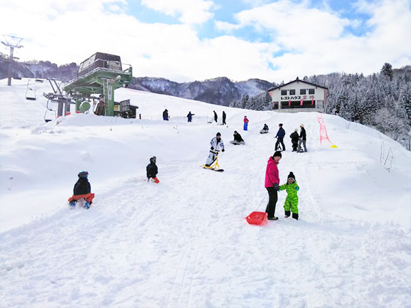 松之山温泉スノーパークキッズパークゲレンデ