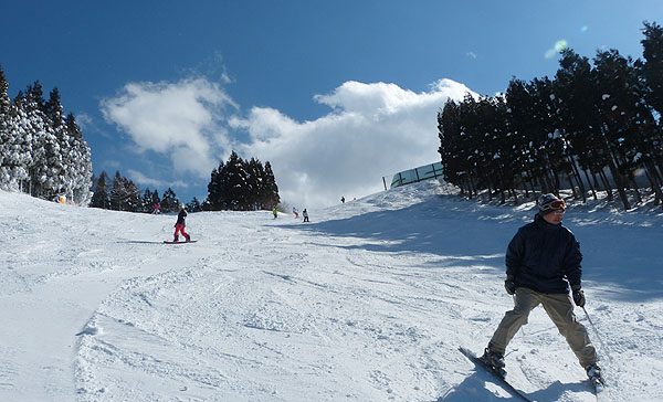 鷲ヶ岳スキー場マジカルコース：中級